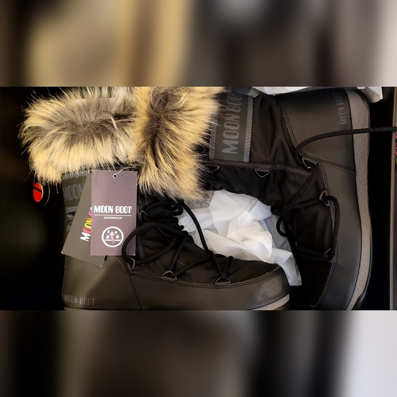 Monaco Low WP2 MoonBoot® Monaco Low WP2 Waterproof - Picture 2 of 3